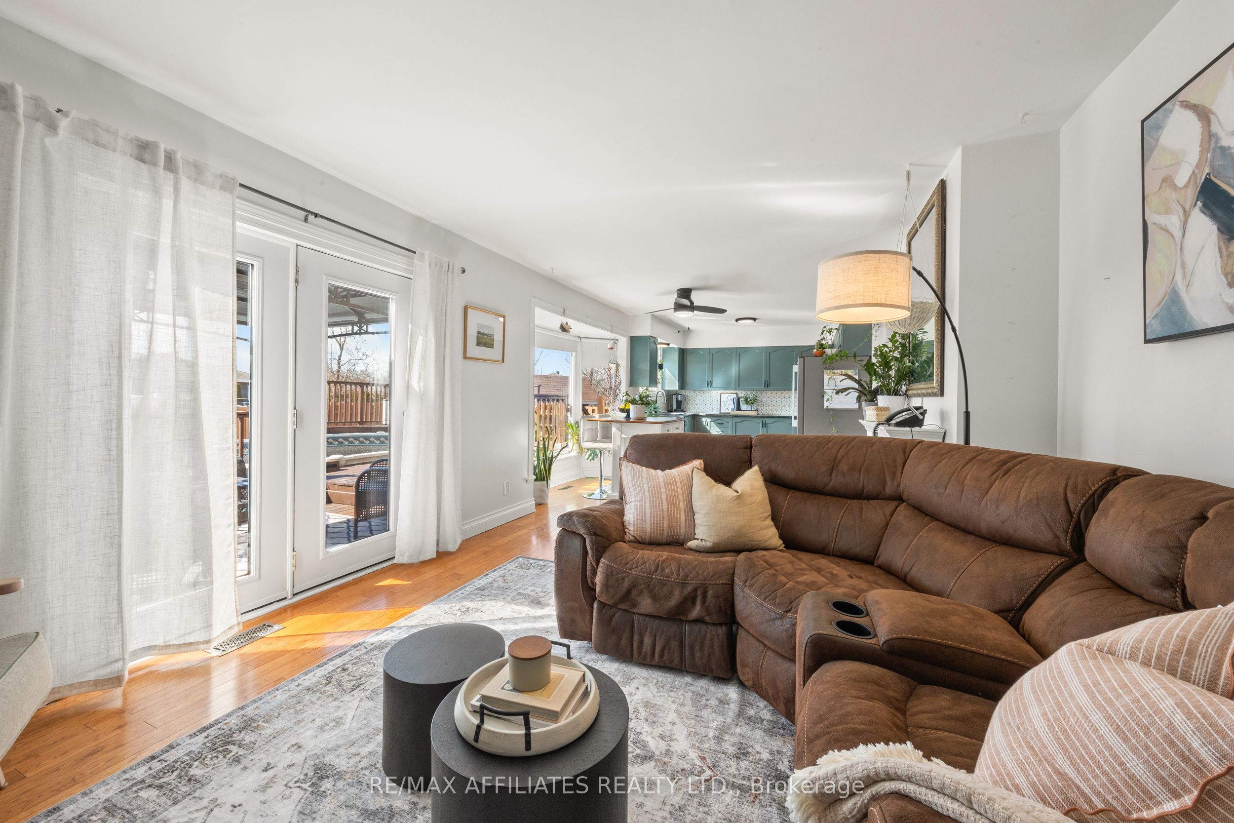 246 Allan Street Property Photo 23