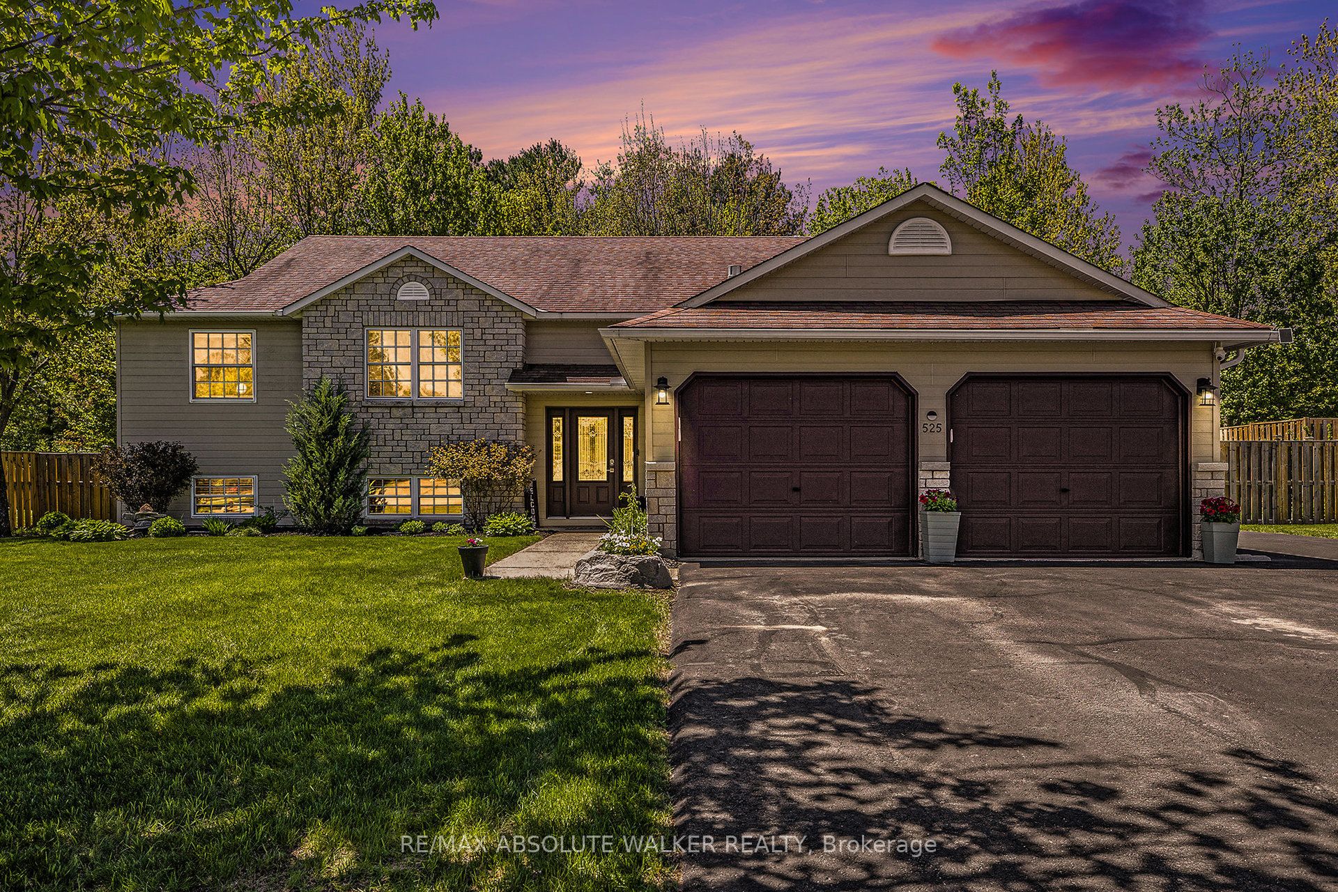 525 Nuthatch Dr Property Photo 1