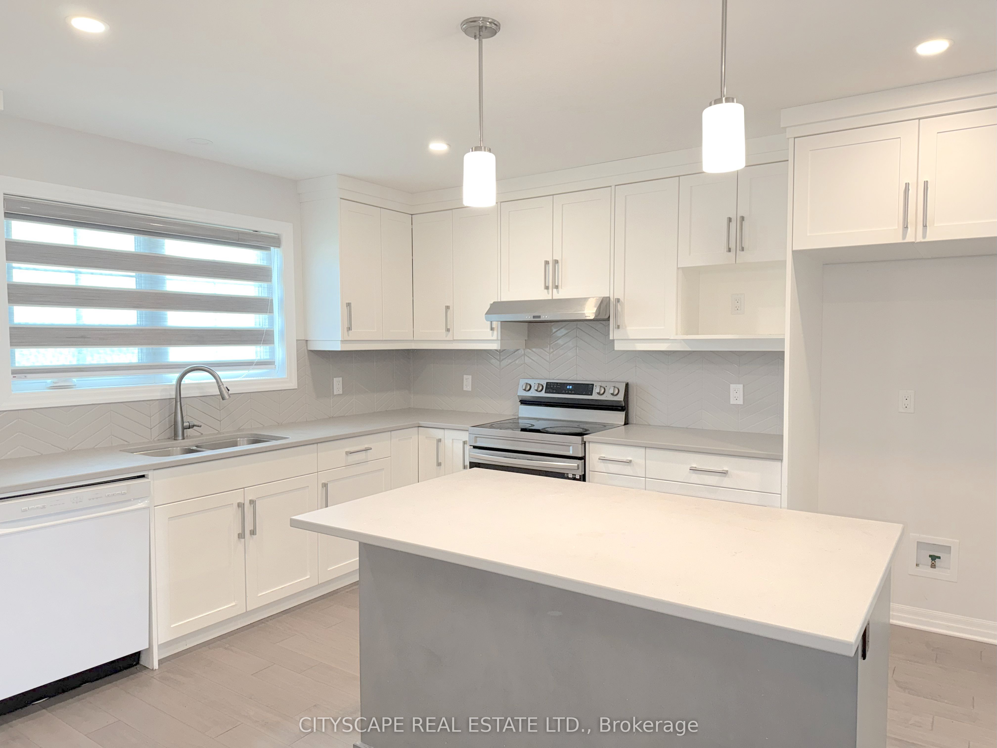 118 Benjamin Parkway Property Photo 13