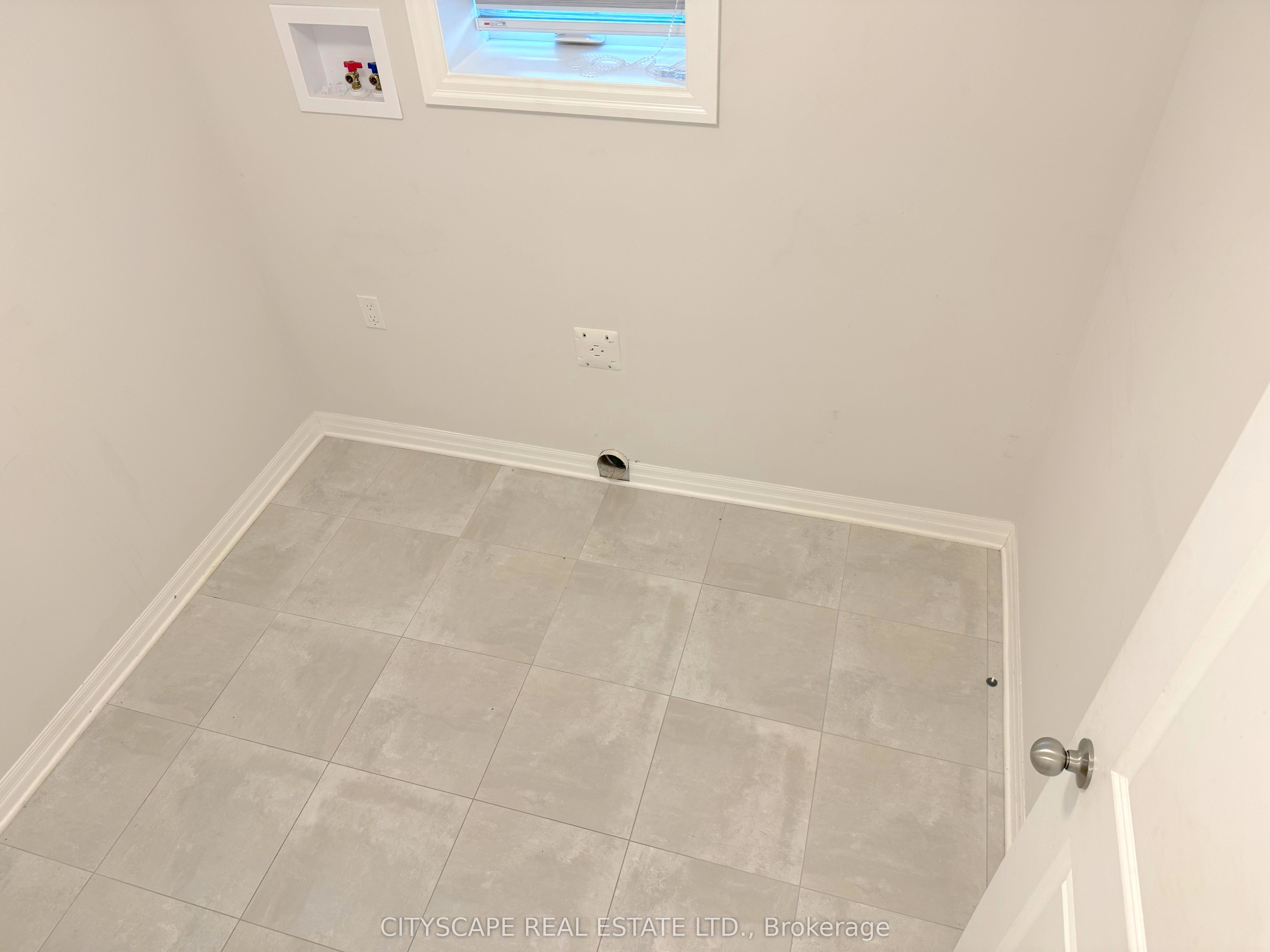 118 Benjamin Parkway Property Photo 19