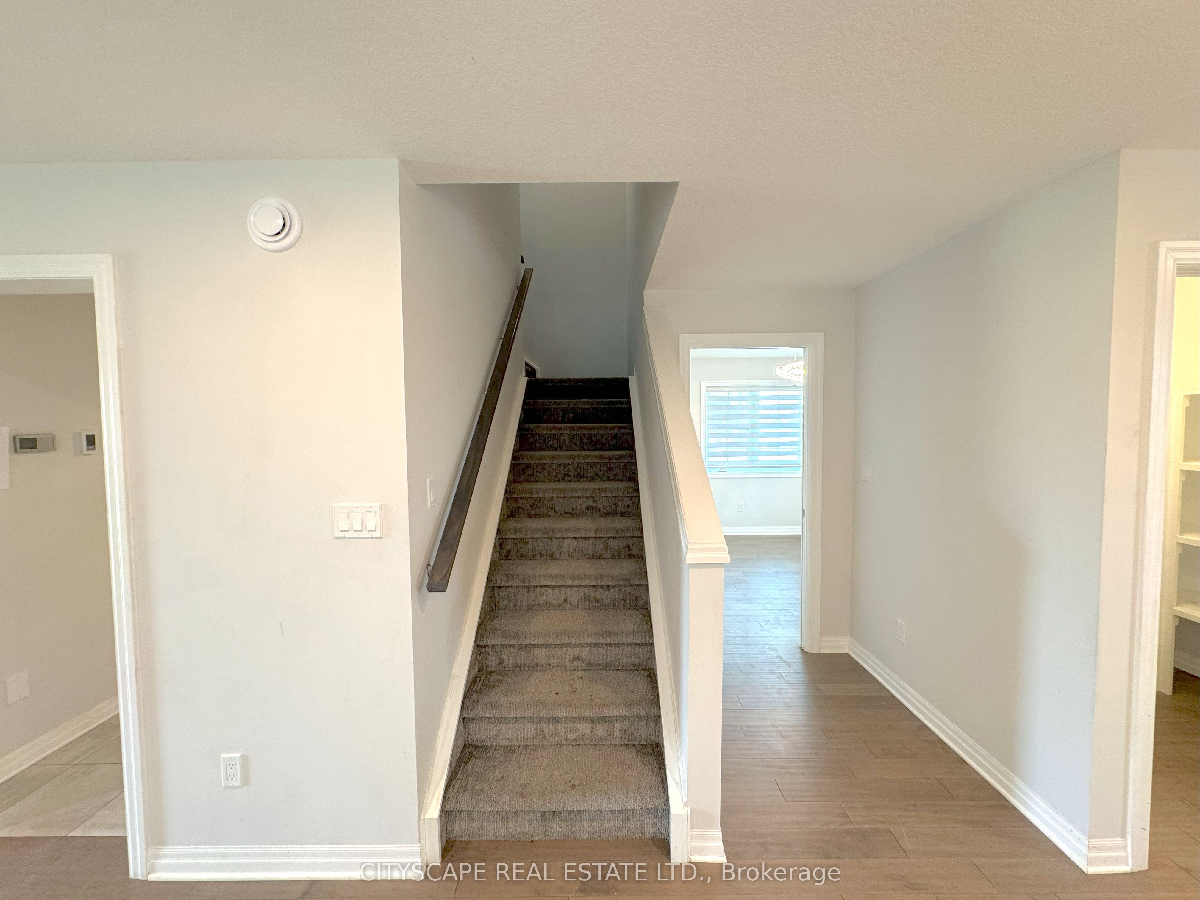 118 Benjamin Parkway Property Photo 23
