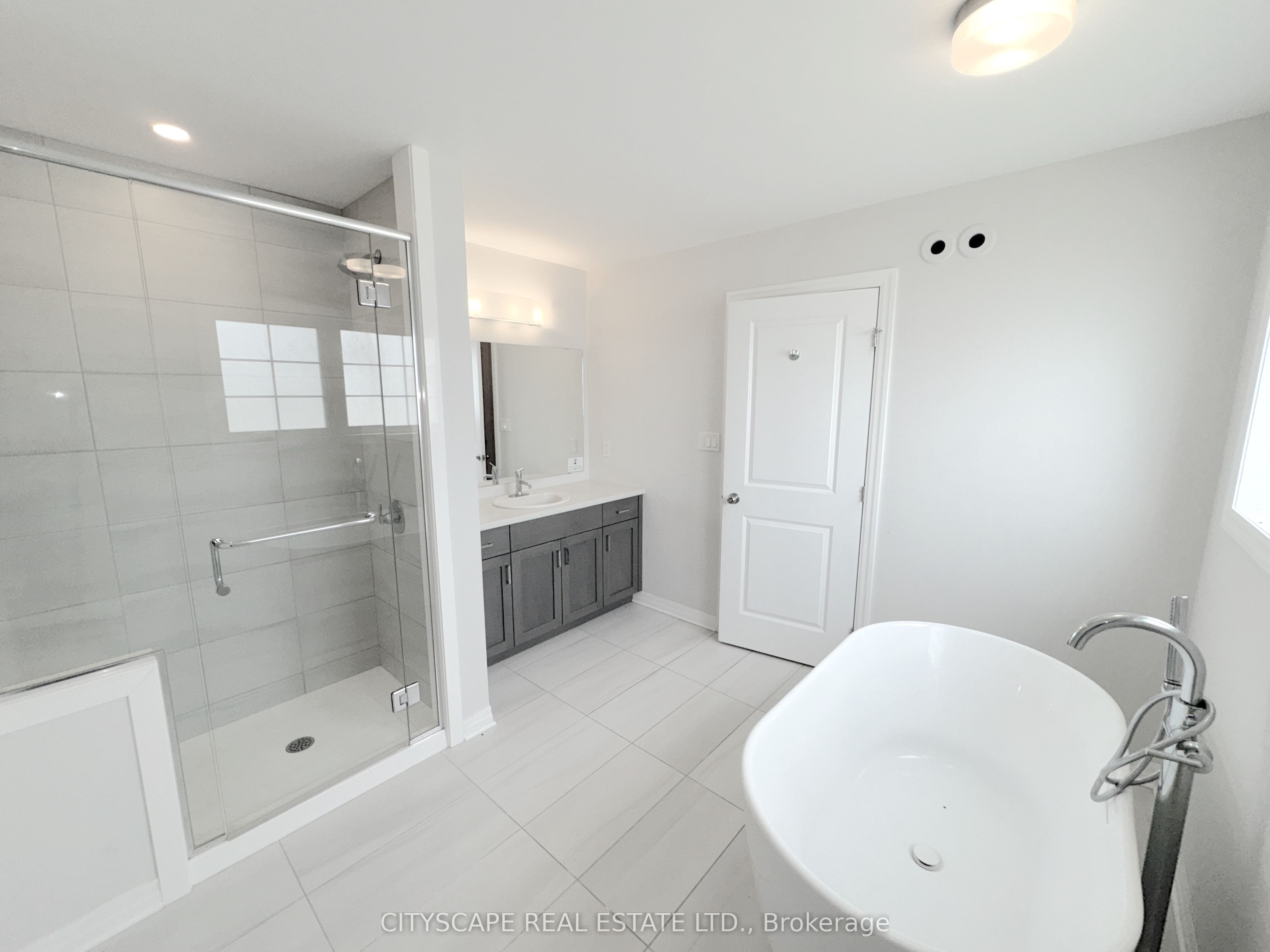 118 Benjamin Parkway Property Photo 30