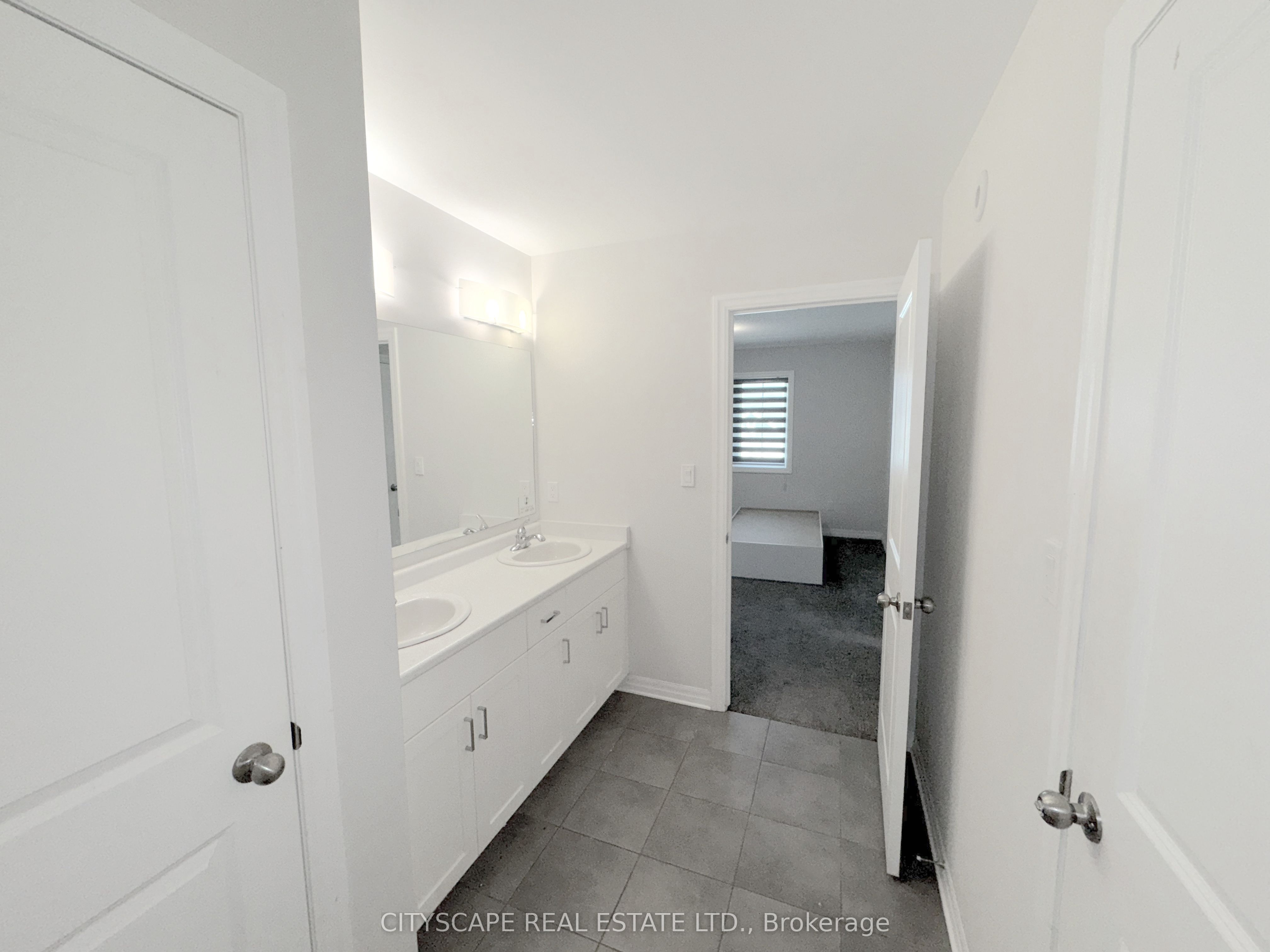 118 Benjamin Parkway Property Photo 37