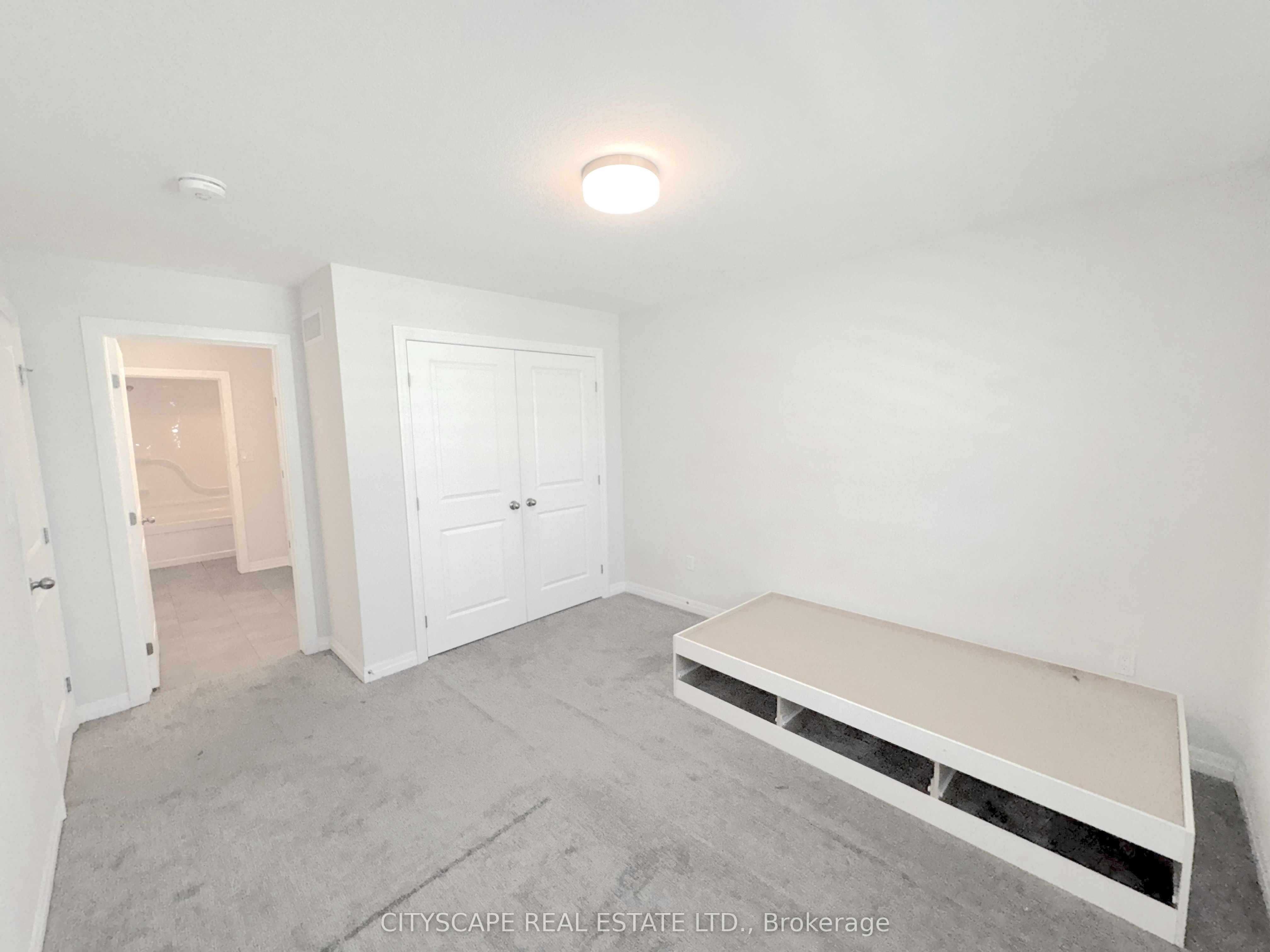 118 Benjamin Parkway Property Photo 39