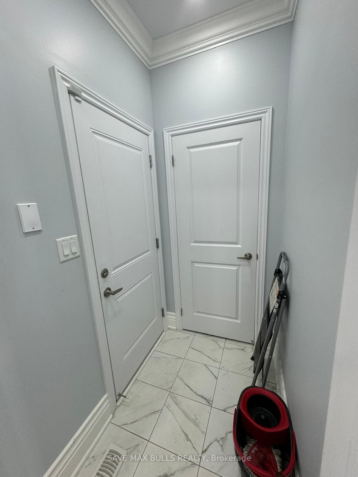 17 Cottonwood Crescent Property Photo 4