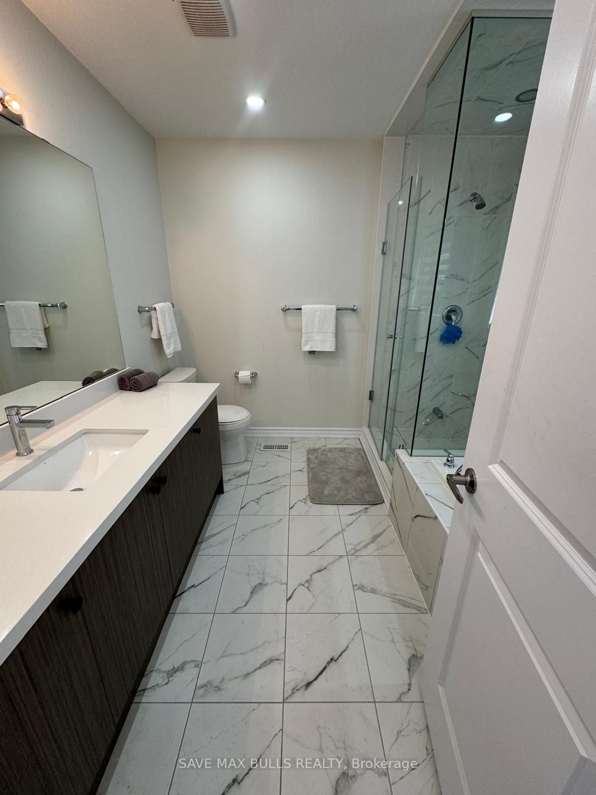 17 Cottonwood Crescent Property Photo 10