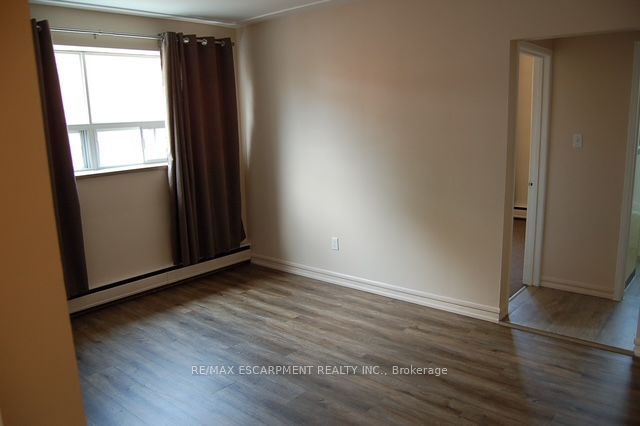 1284 Fennell Ave E Property Photo 21