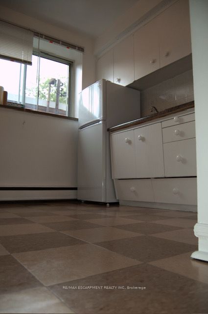 1284 Fennell Ave E Property Photo 26
