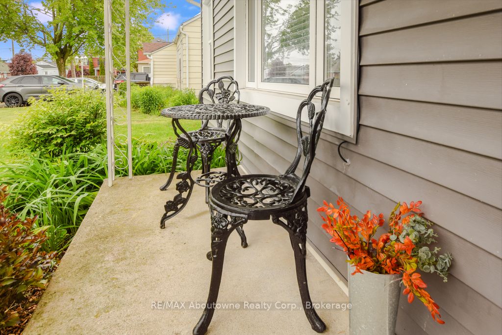 5 Vimy Street Property Photo 4