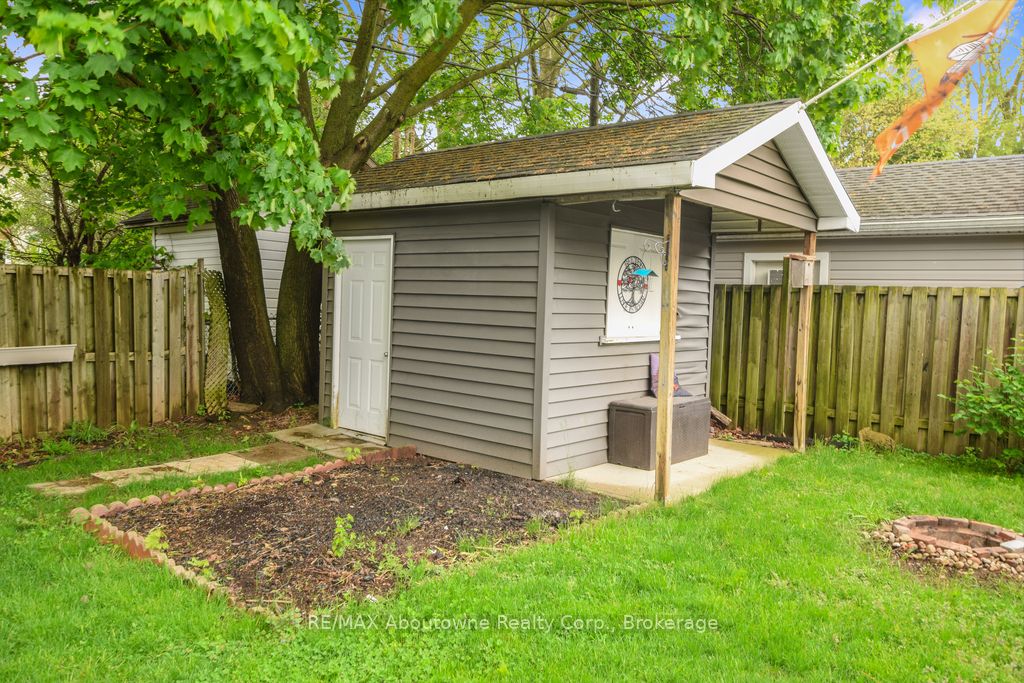 5 Vimy Street Property Photo 24