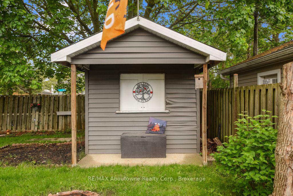 5 Vimy Street Property Photo 25