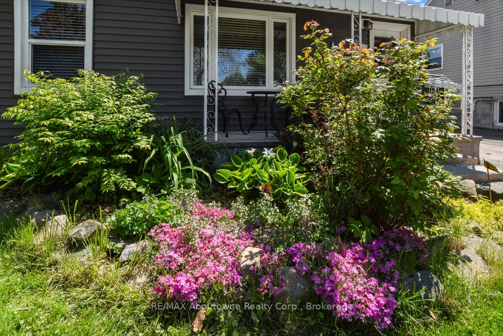 5 Vimy Street Property Photo 35