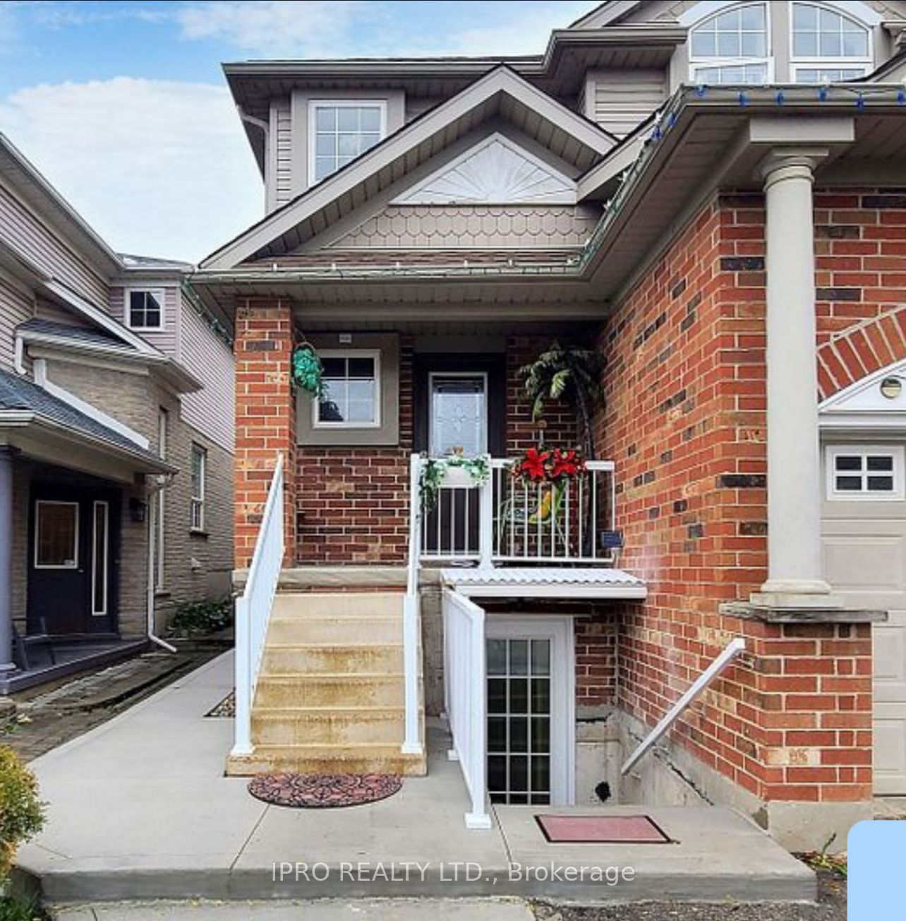 137 Newport Drive Property Photo 3