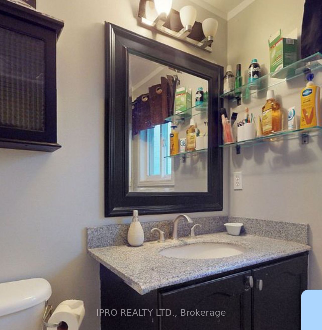 137 Newport Drive Property Photo 27