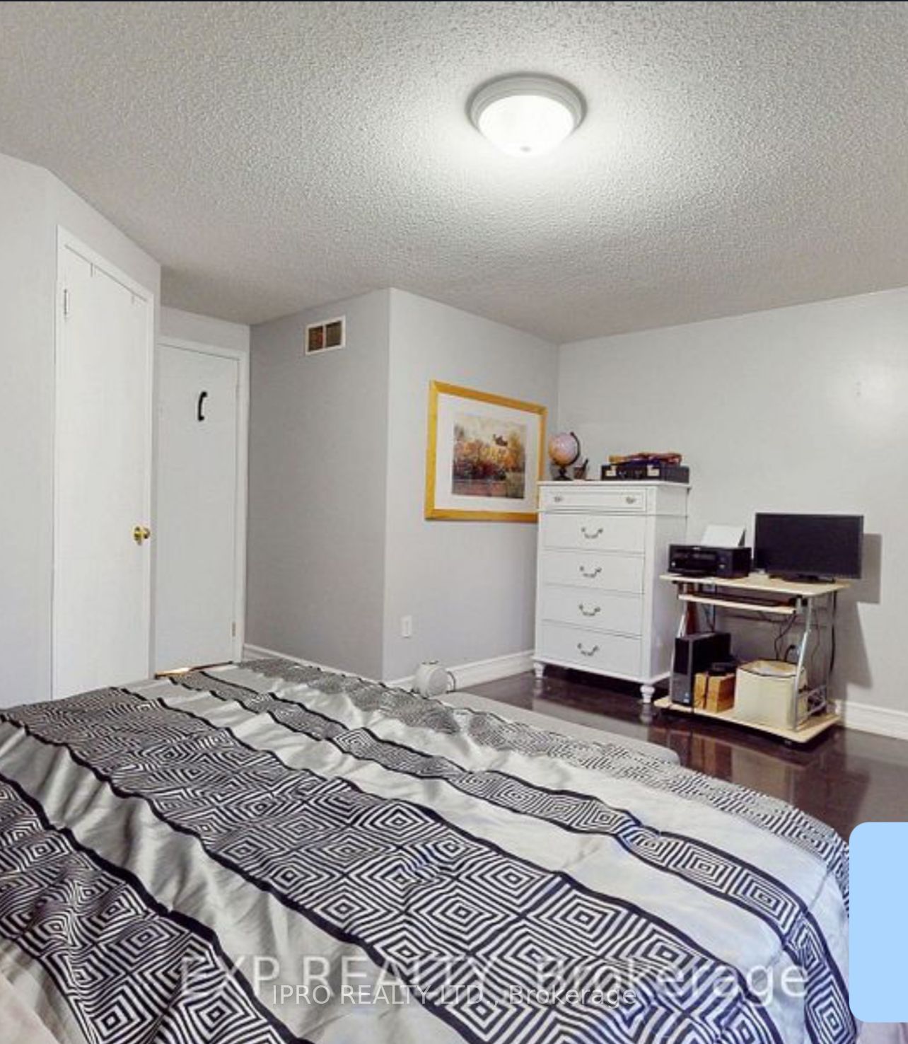 137 Newport Drive Property Photo 28