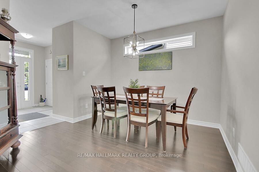 768 Namur Street Property Photo 7