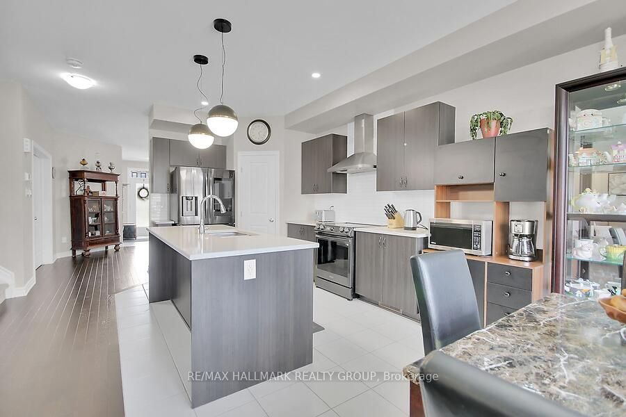 768 Namur Street Property Photo 14