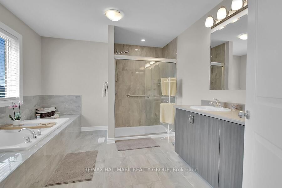 768 Namur Street Property Photo 25