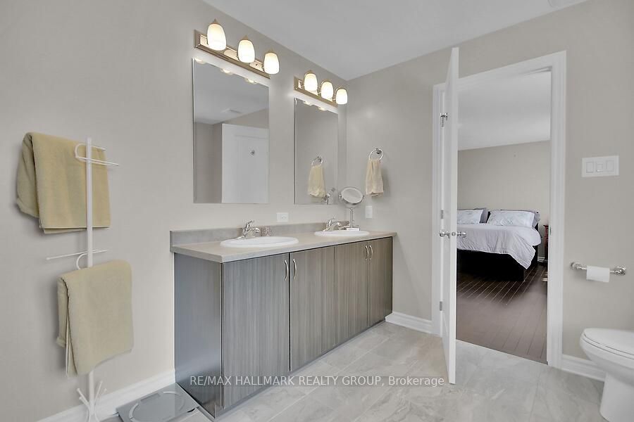 768 Namur Street Property Photo 26