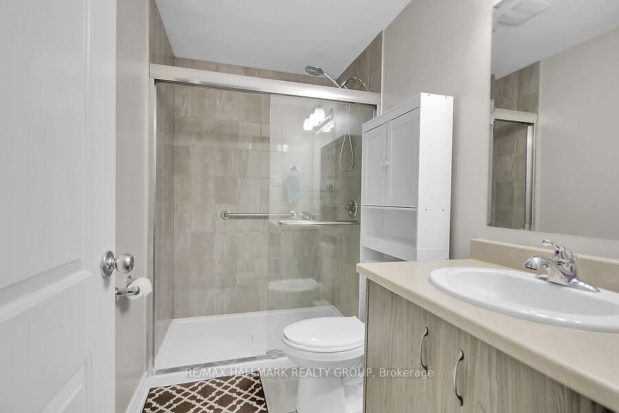 768 Namur Street Property Photo 28