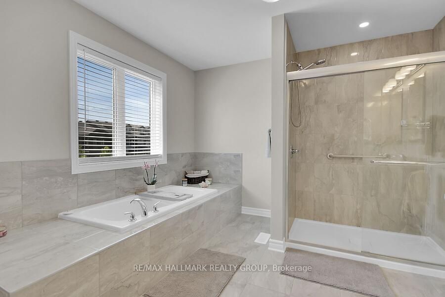 768 Namur Street Property Photo 29