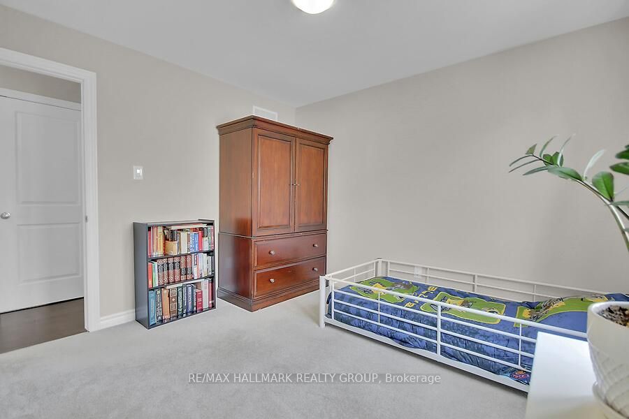 768 Namur Street Property Photo 37