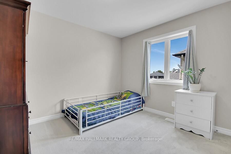 768 Namur Street Property Photo 38