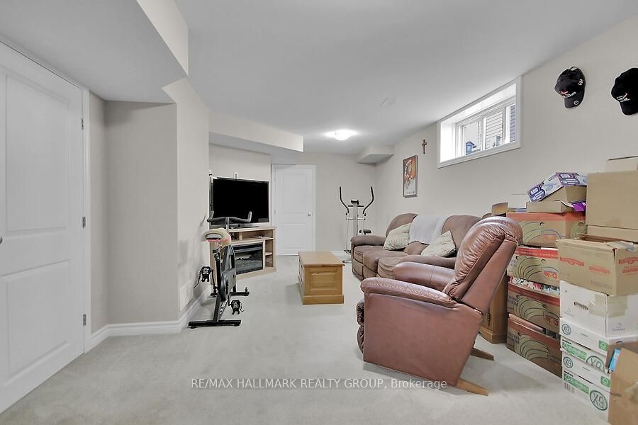 768 Namur Street Property Photo 41