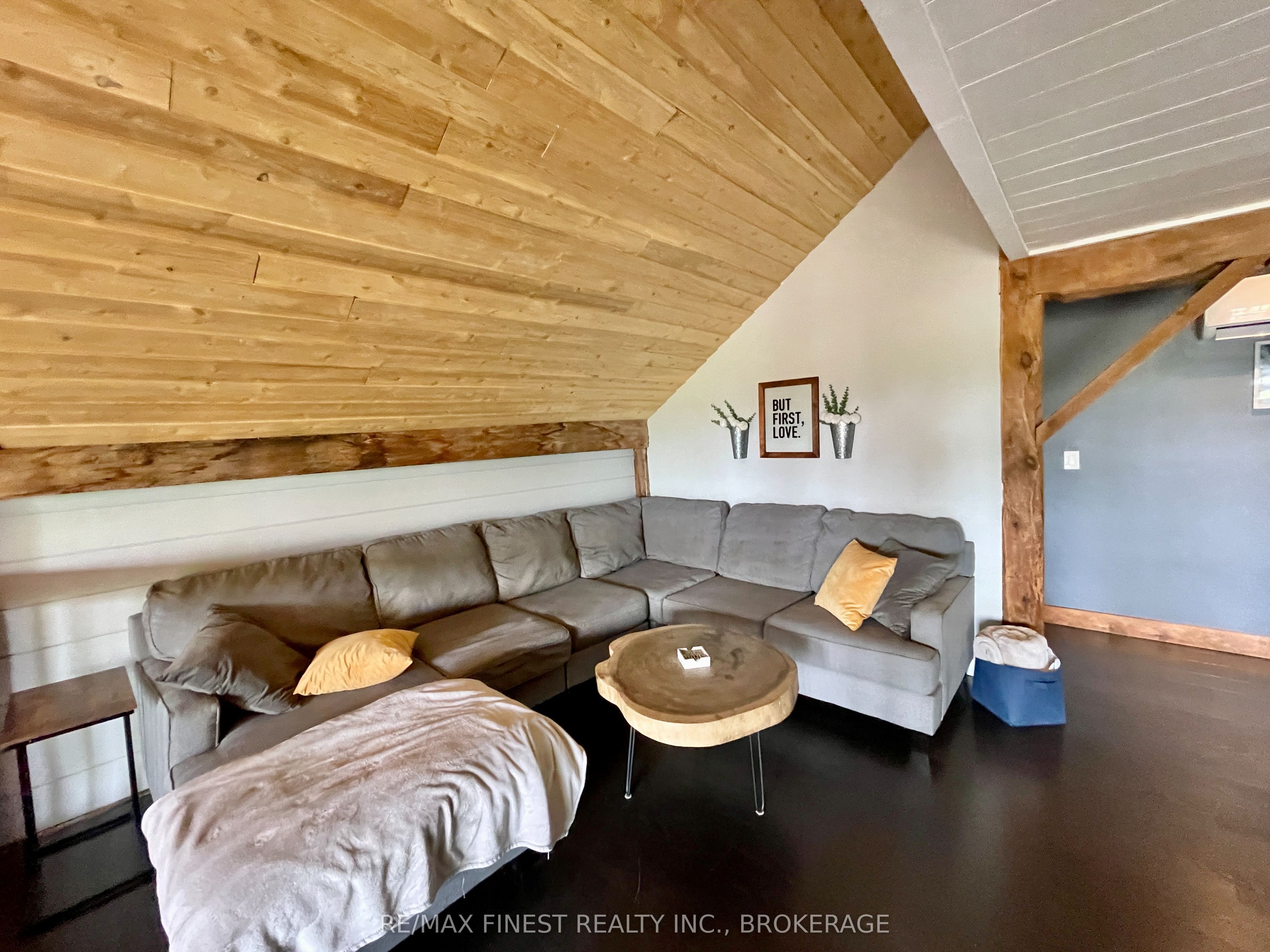 9261 Highway 33 Property Photo 30