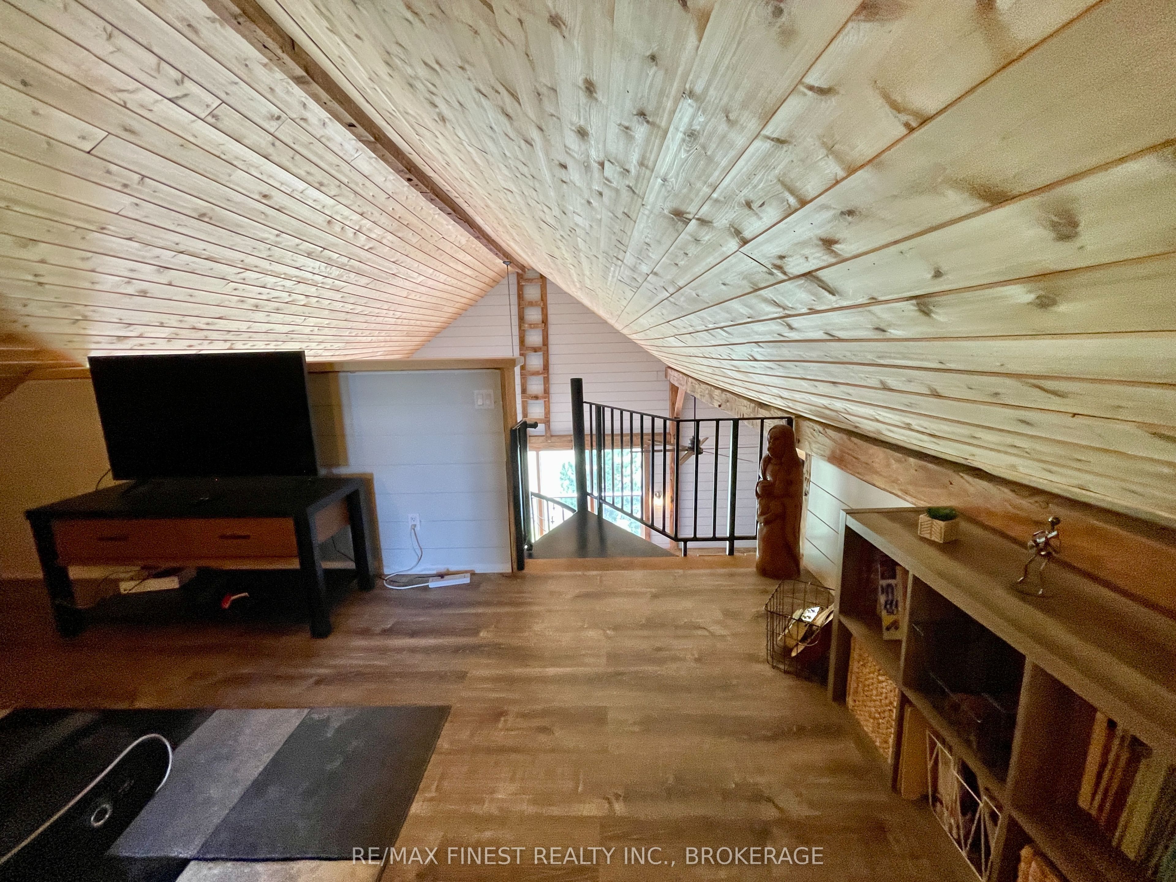 9261 Highway 33 Property Photo 43
