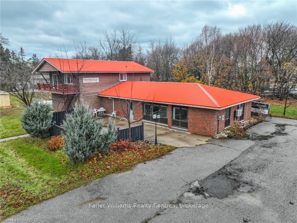 9 Mill St Property Photo 1