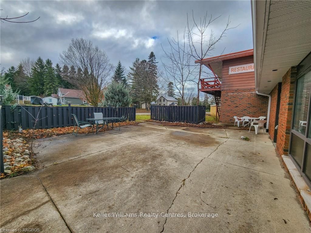 9 Mill St Property Photo 11