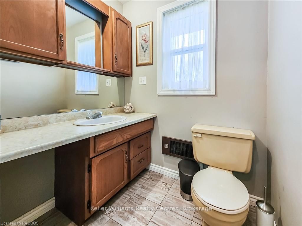 9 Mill St Property Photo 48