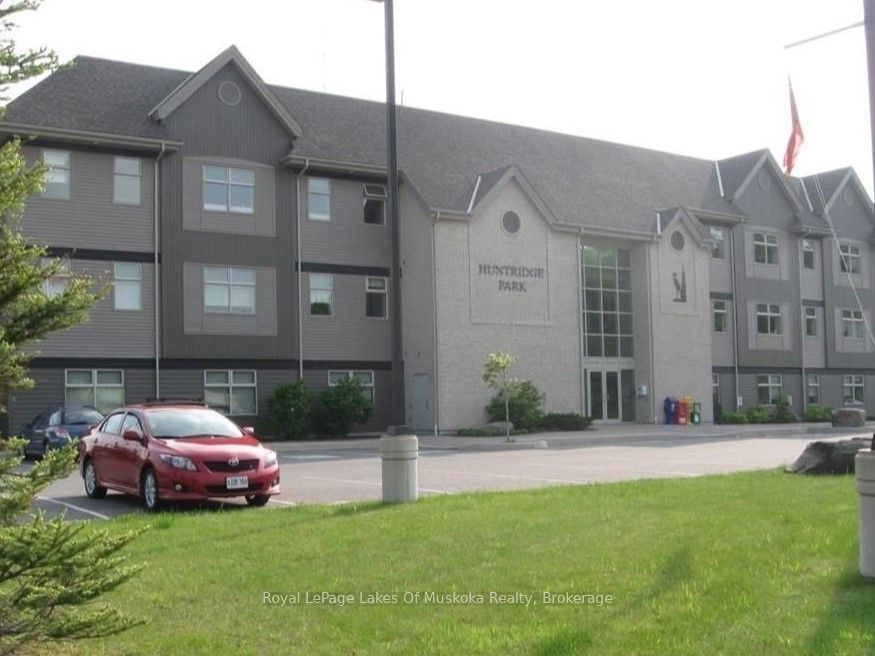 395 Centre St N Property Photo 1