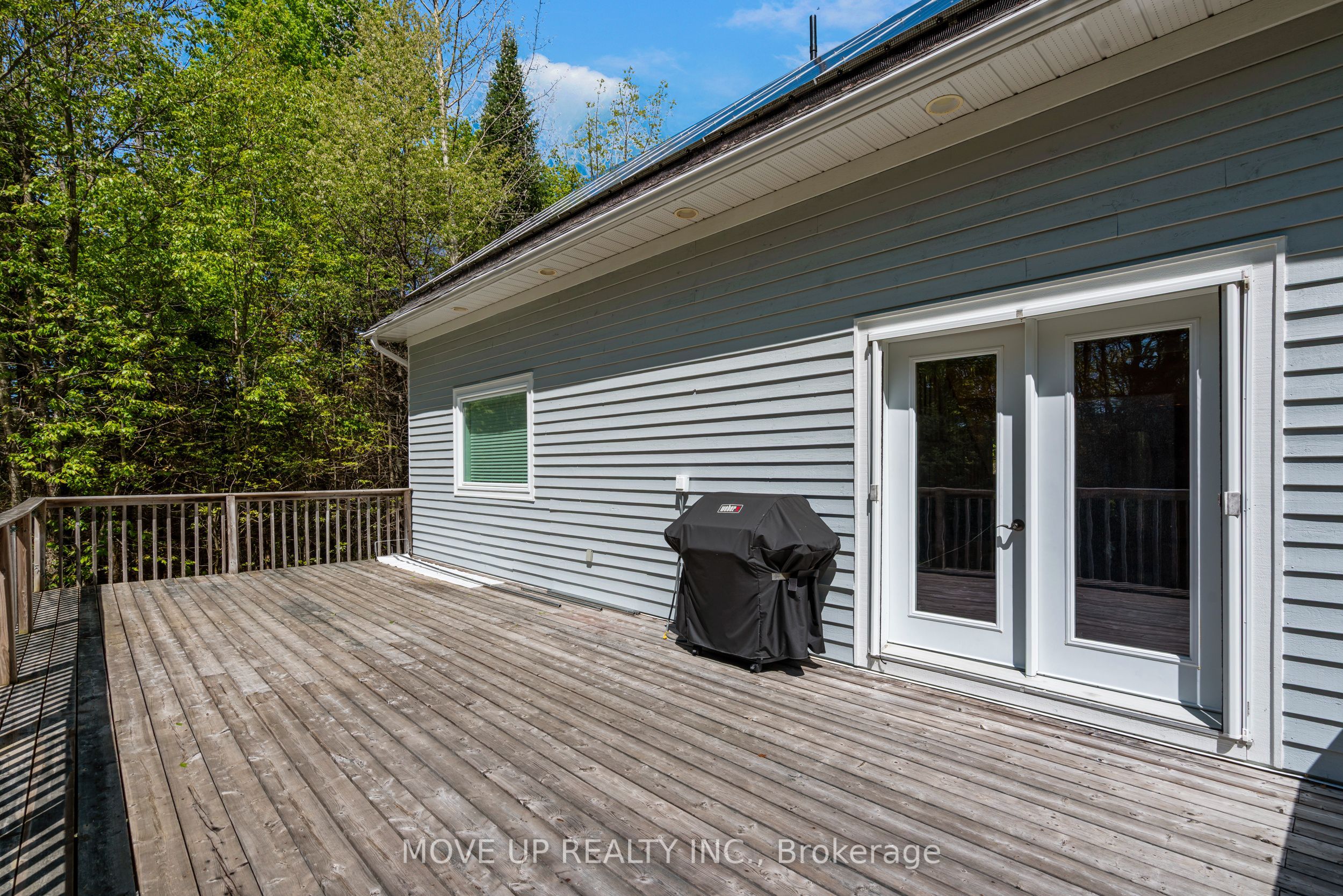 1884 Brunel Road Property Photo 15