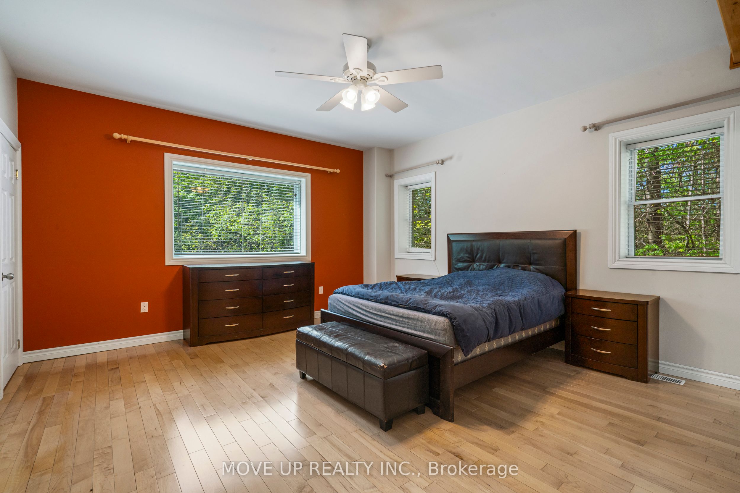 1884 Brunel Road Property Photo 18
