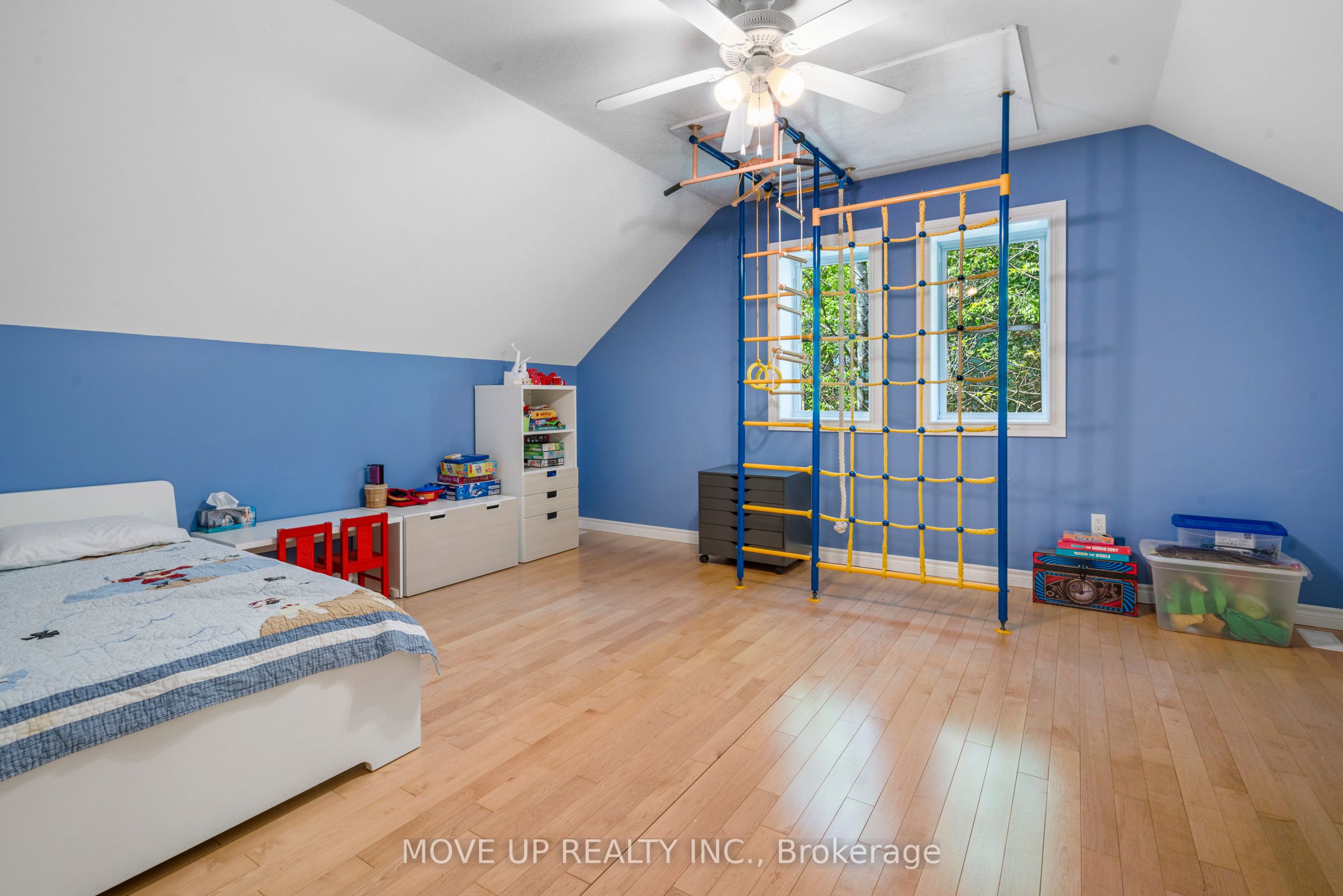 1884 Brunel Road Property Photo 25