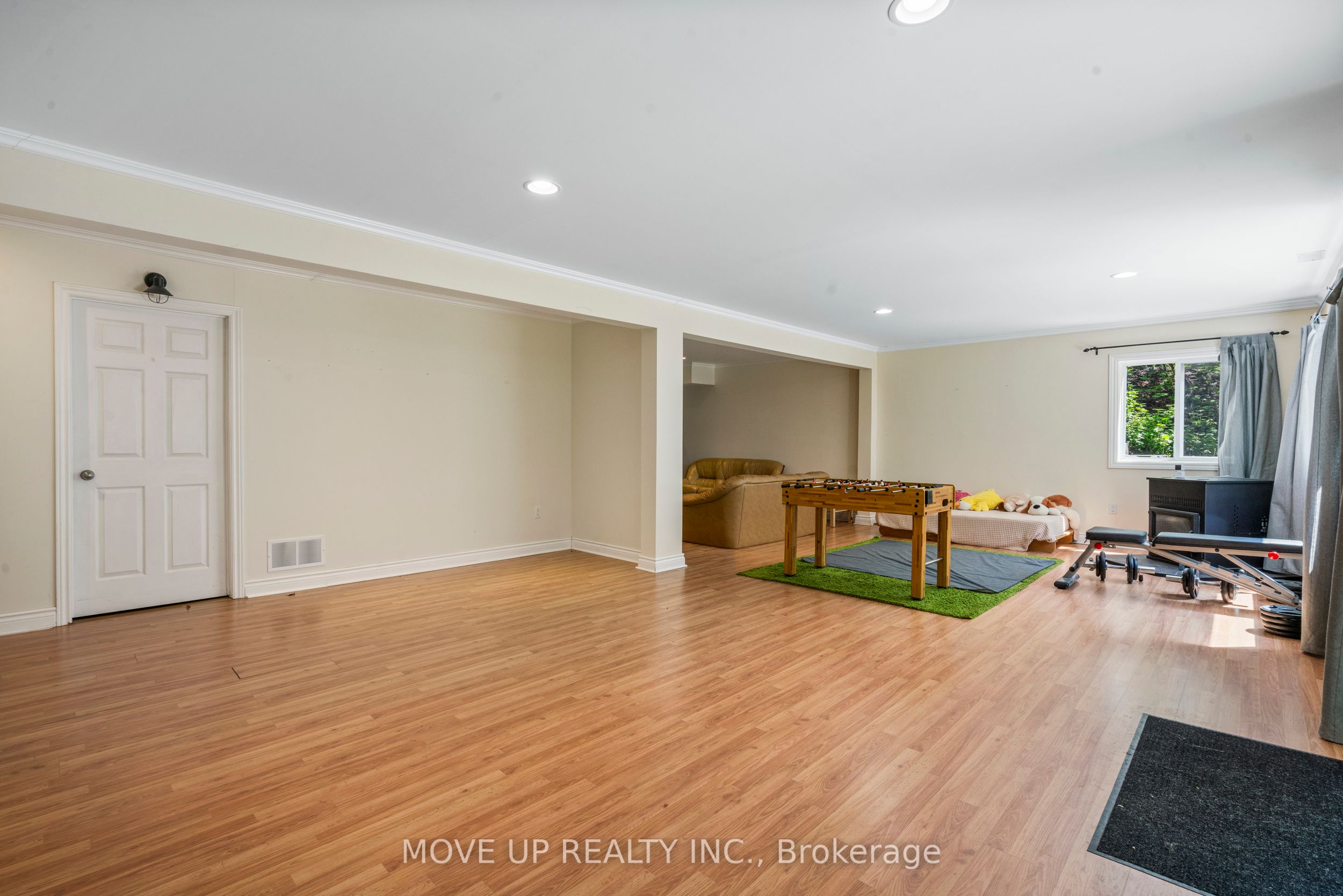 1884 Brunel Road Property Photo 26