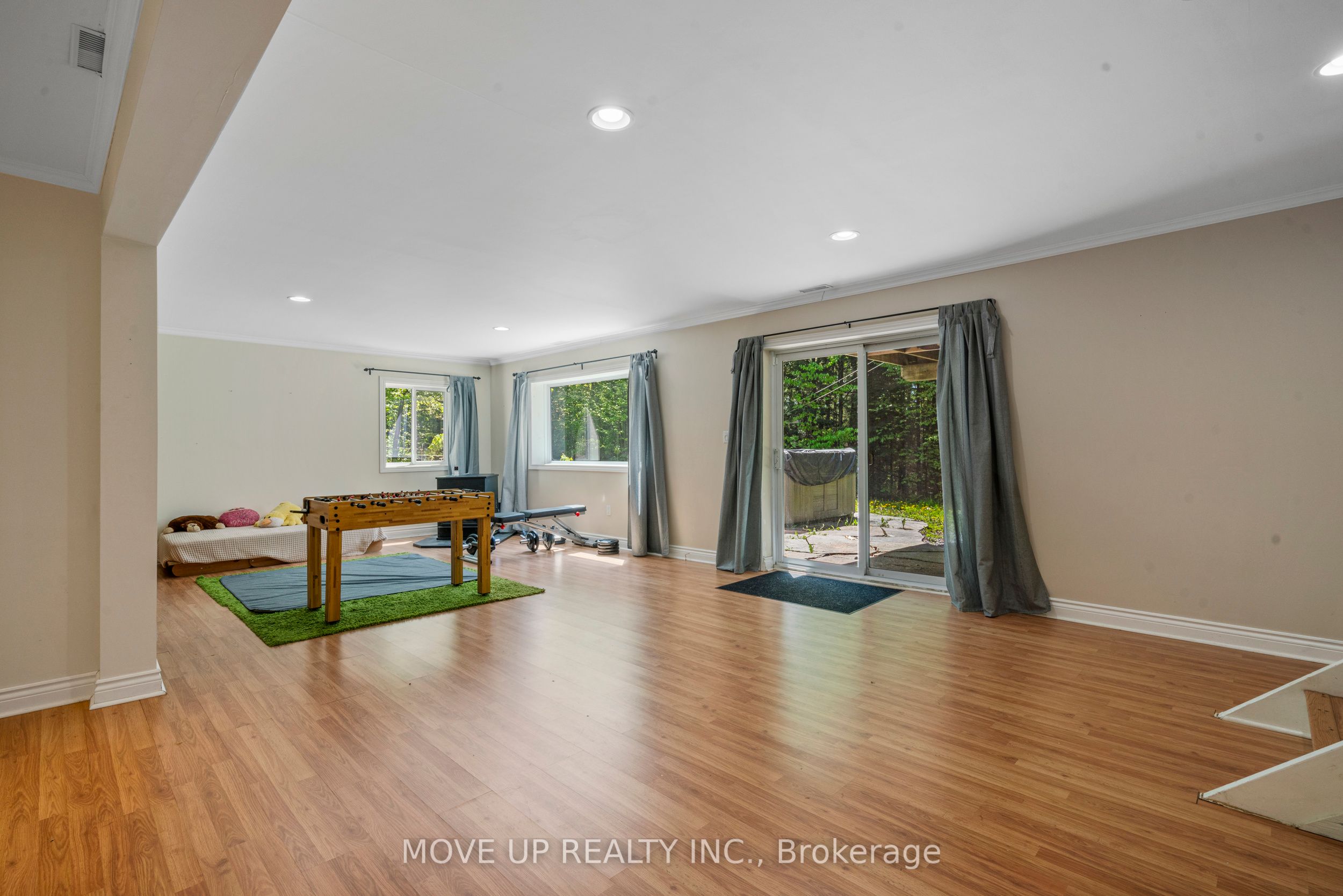 1884 Brunel Road Property Photo 27