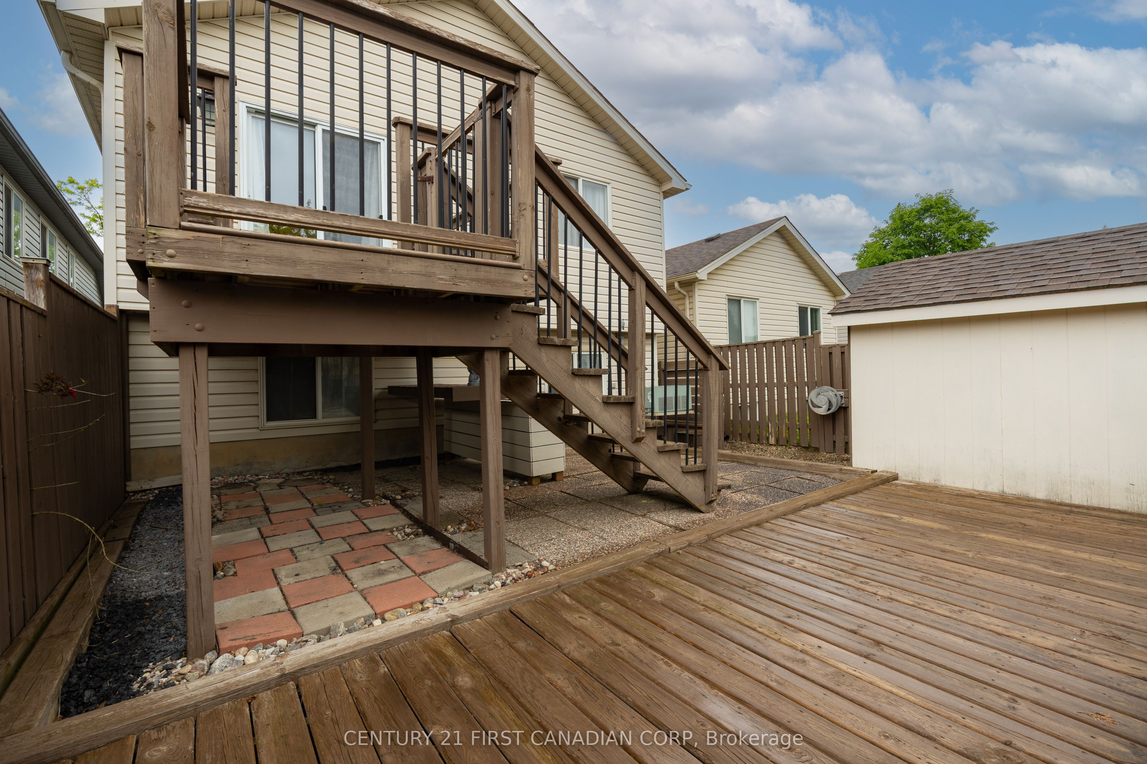 475 Exmouth Circle Property Photo 7