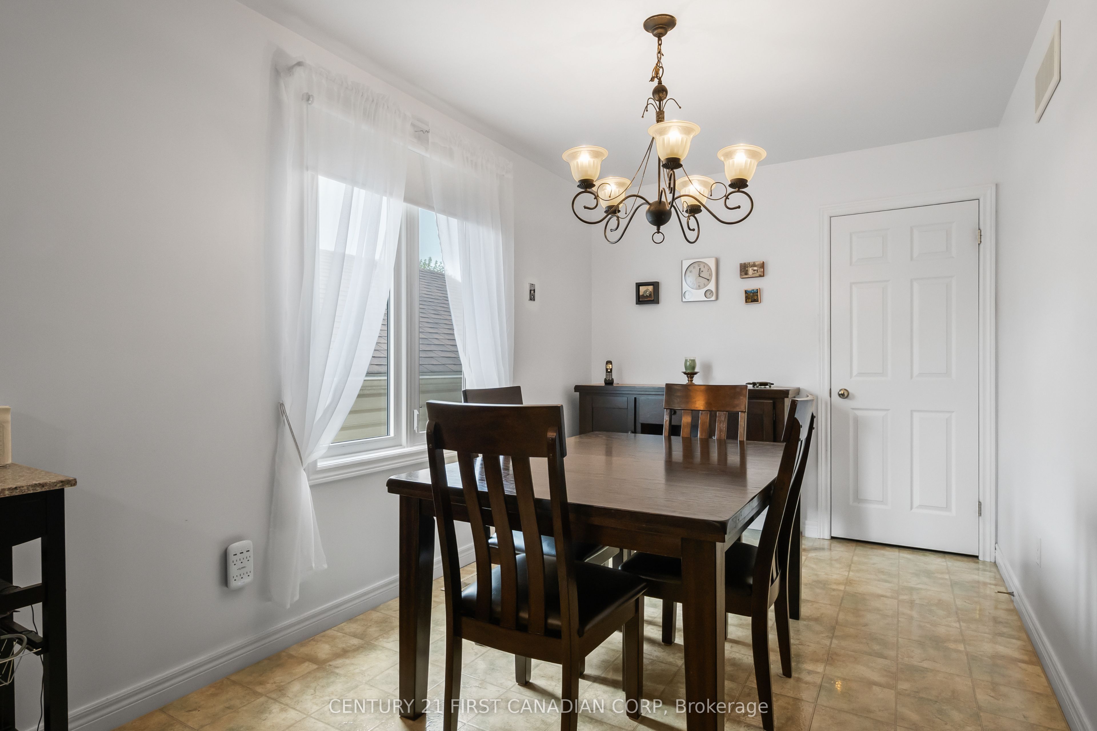 475 Exmouth Circle Property Photo 18