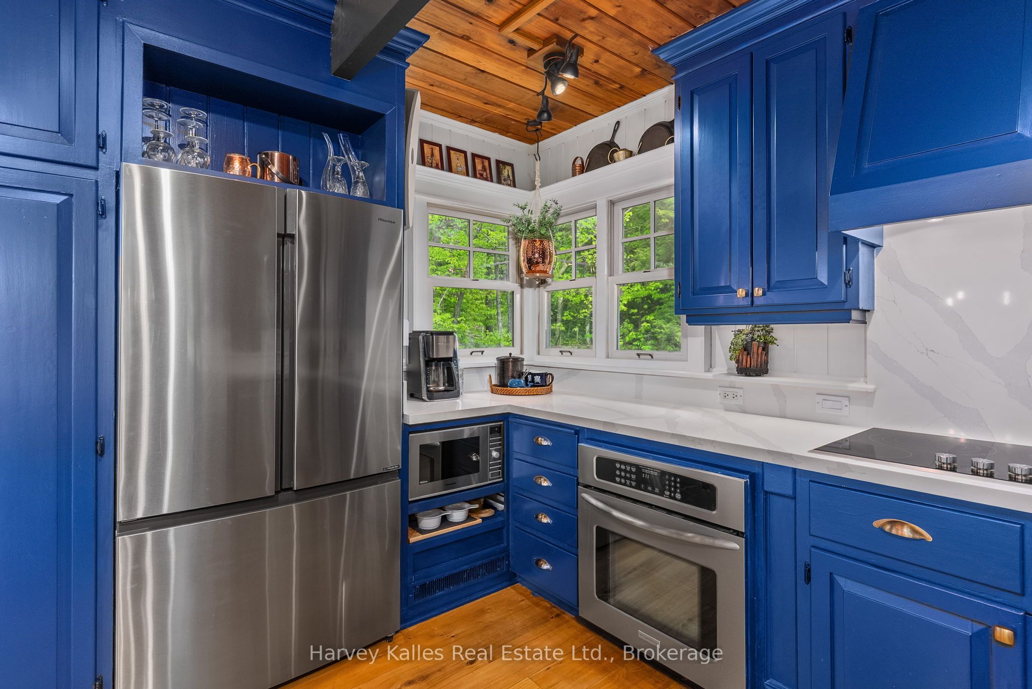 157 Chalet Crescent Property Photo 15