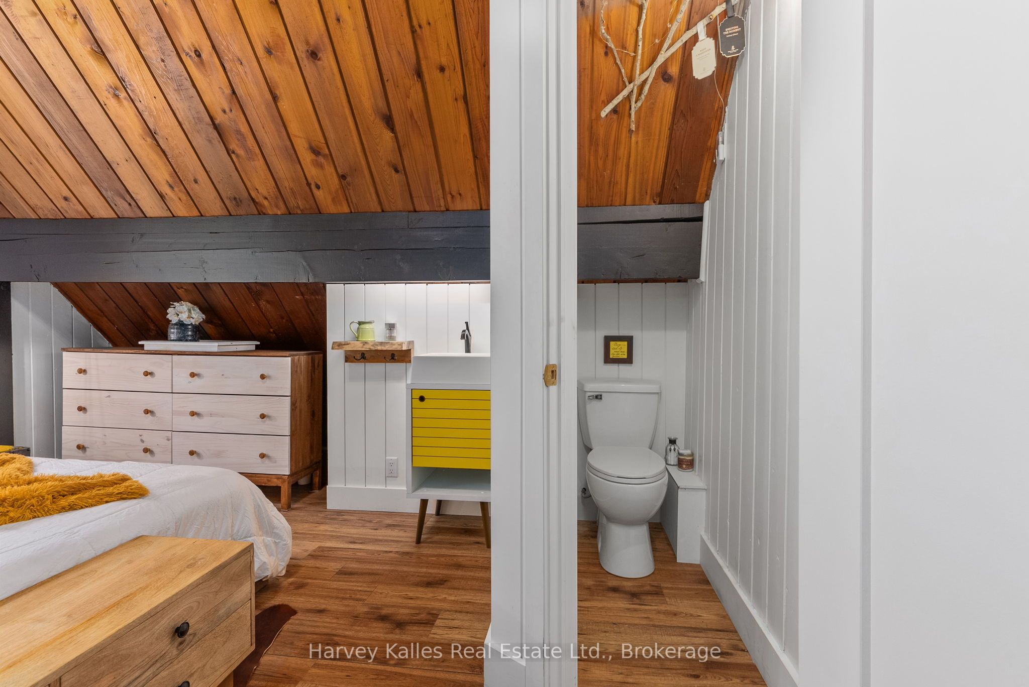 157 Chalet Crescent Property Photo 19