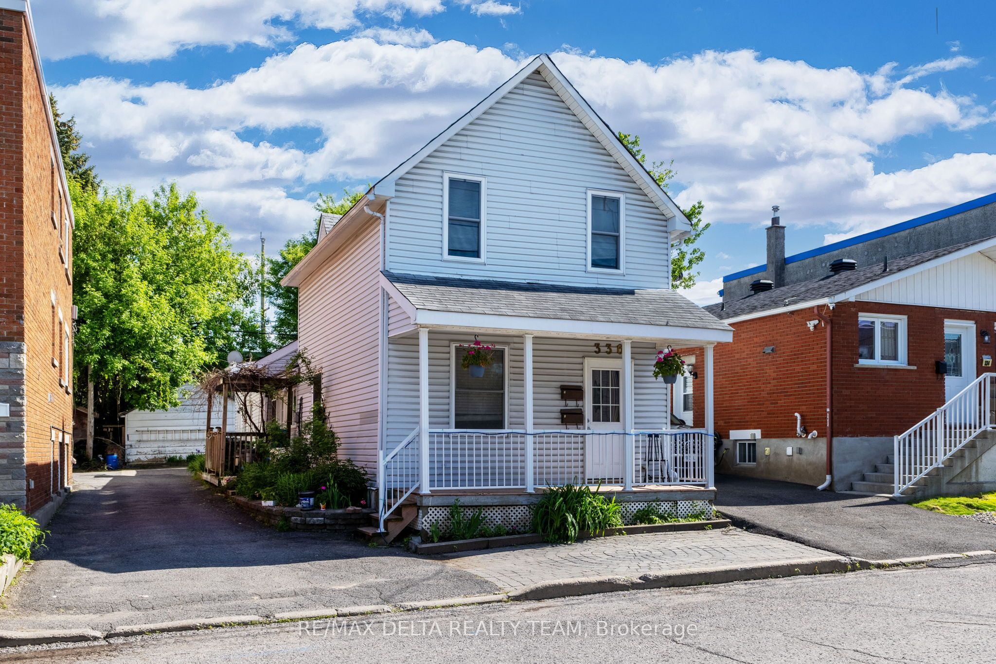 #B - 336 Shakespeare Street