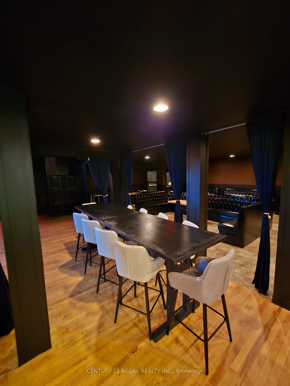 545 Richmond Street Property Photo 13