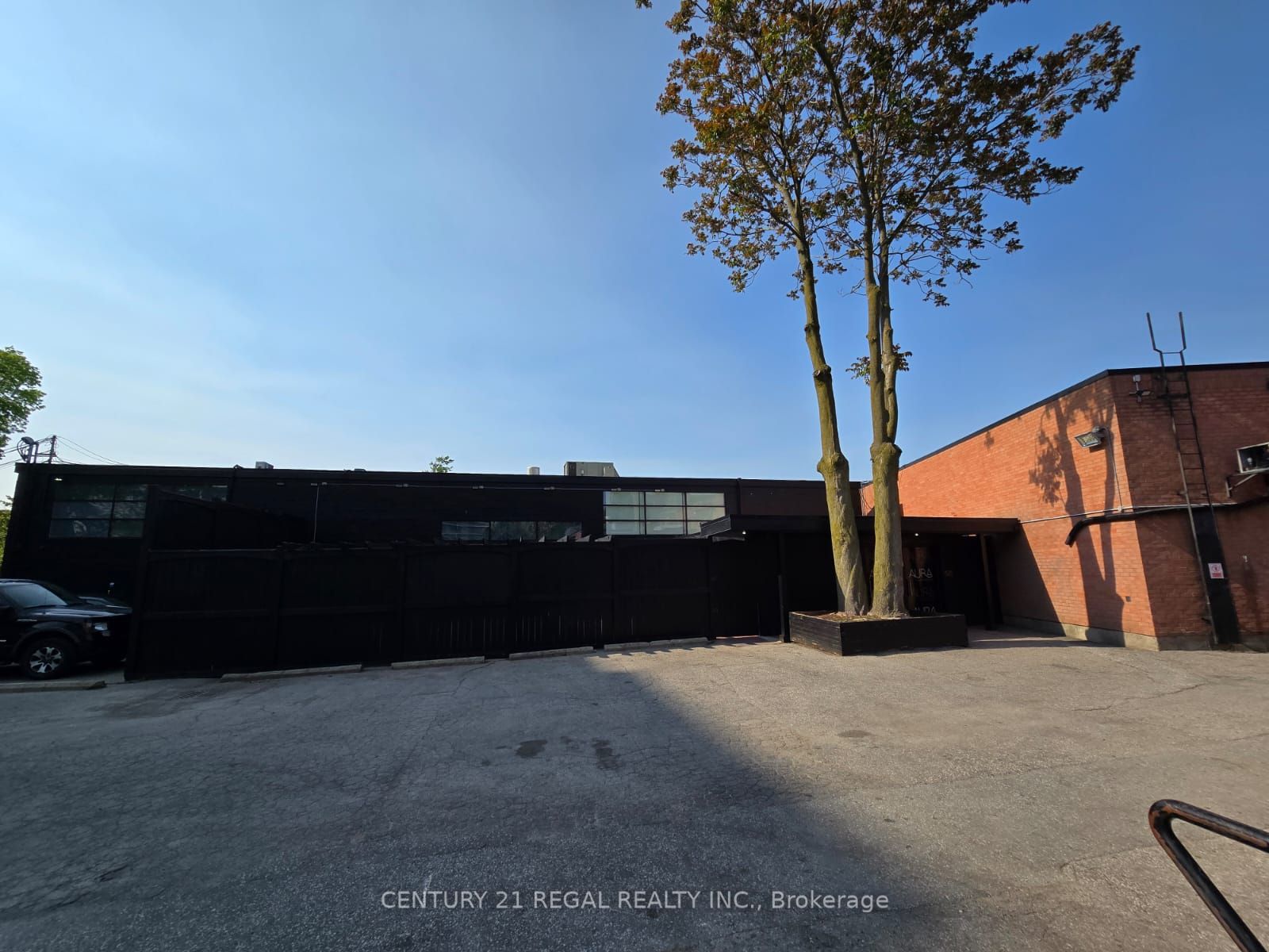 545 Richmond Street Property Photo 22