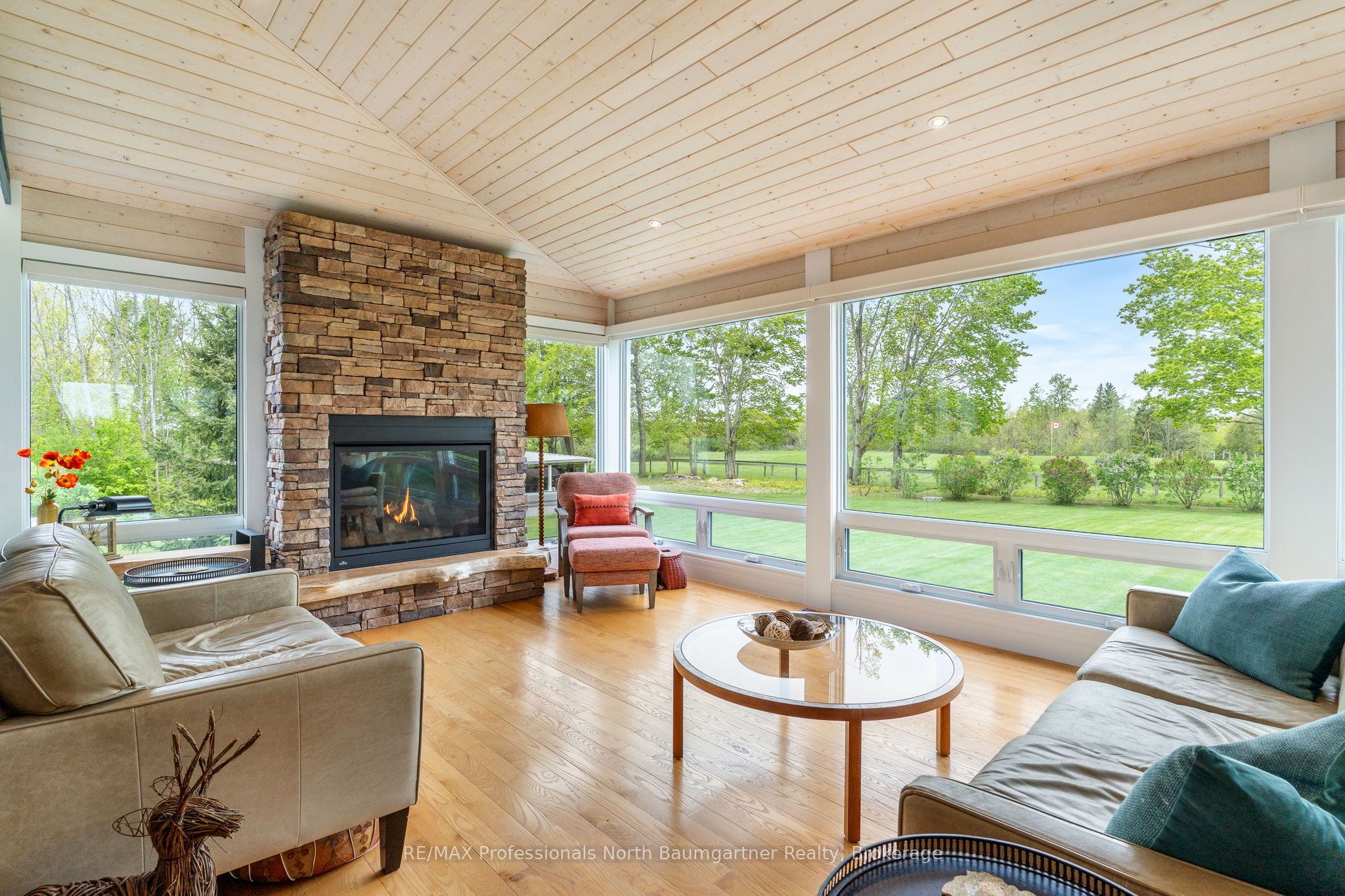 451 Fairbairn Road Property Photo 17