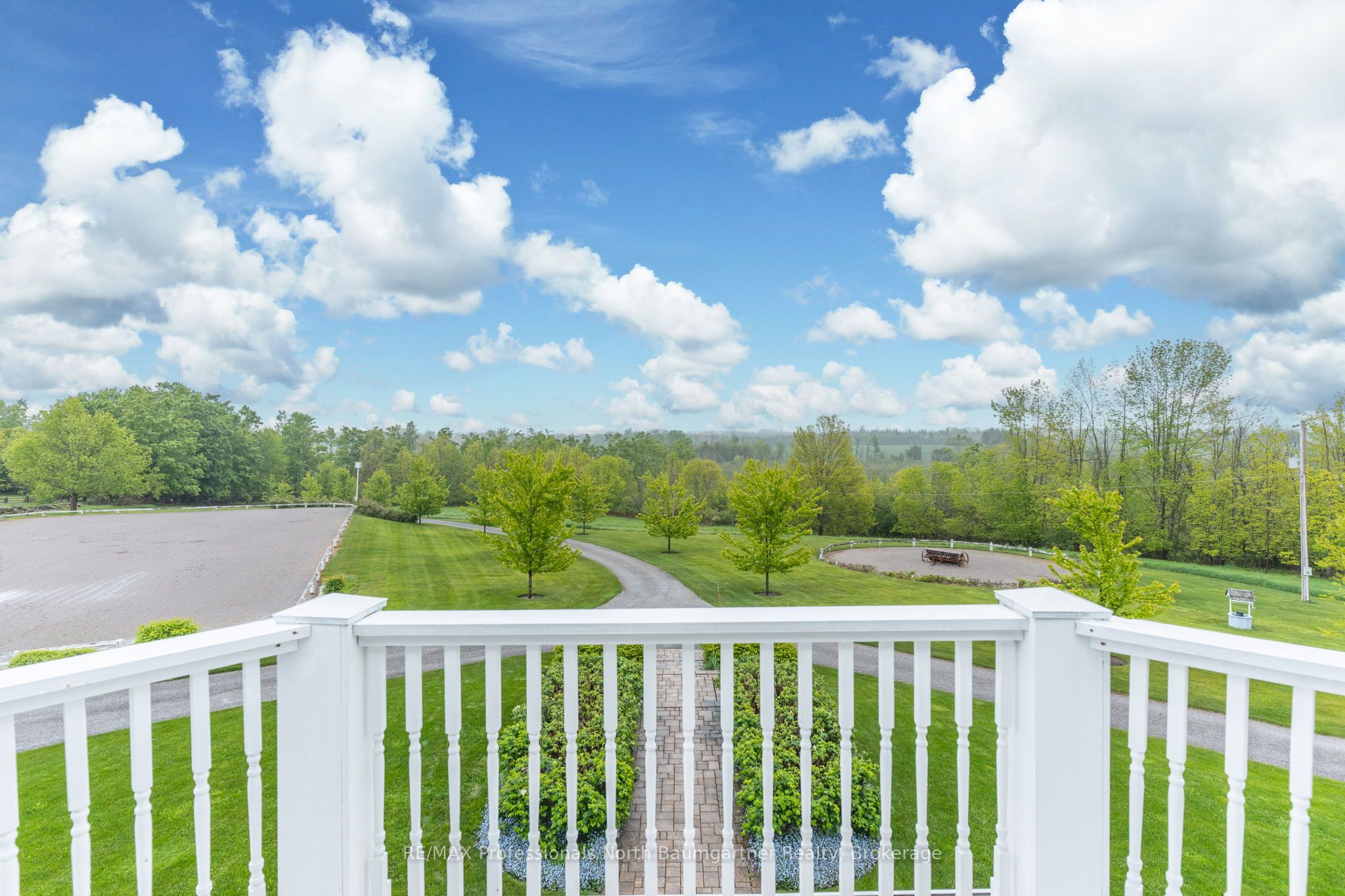 451 Fairbairn Road Property Photo 20