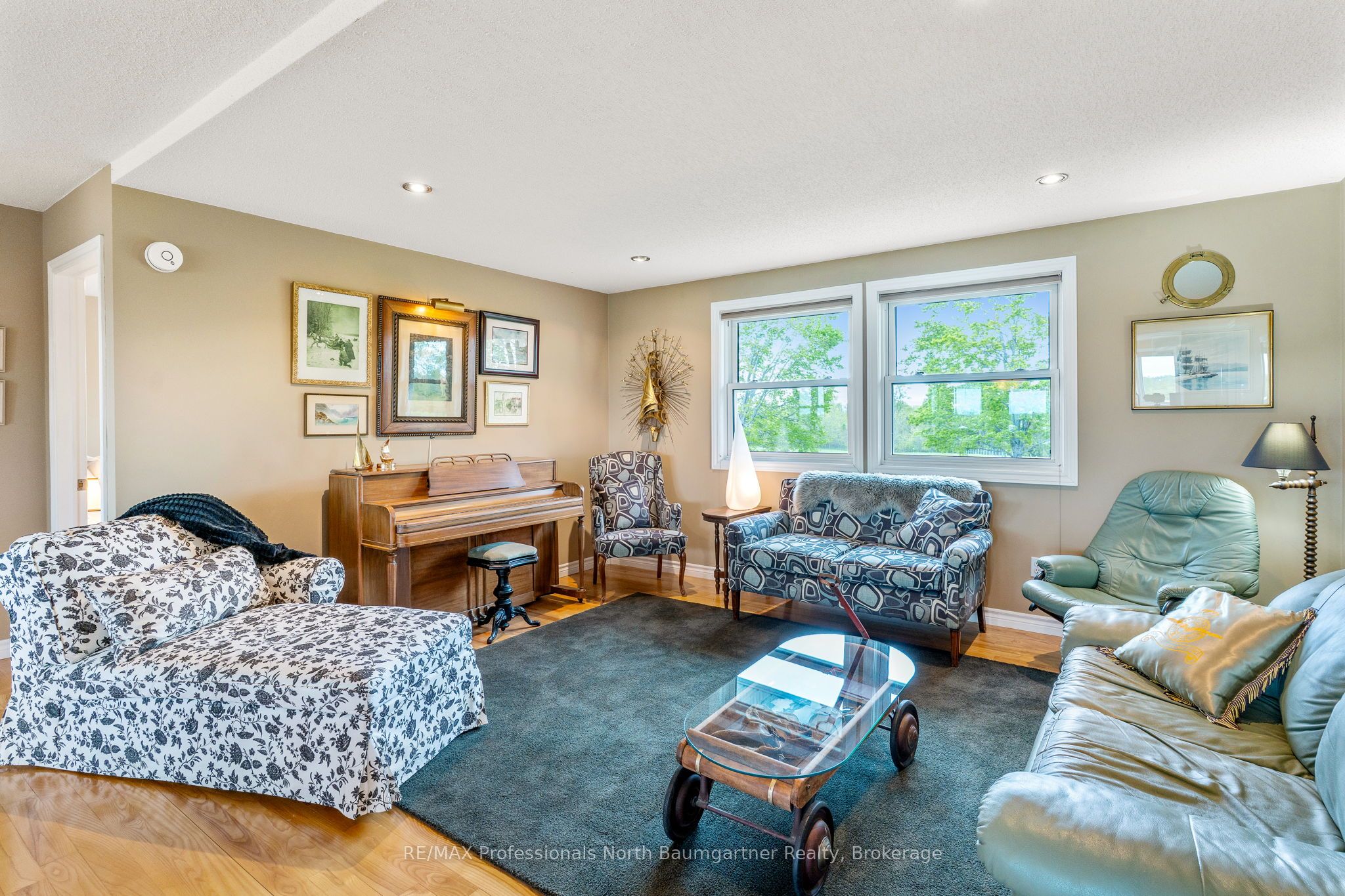 451 Fairbairn Road Property Photo 22