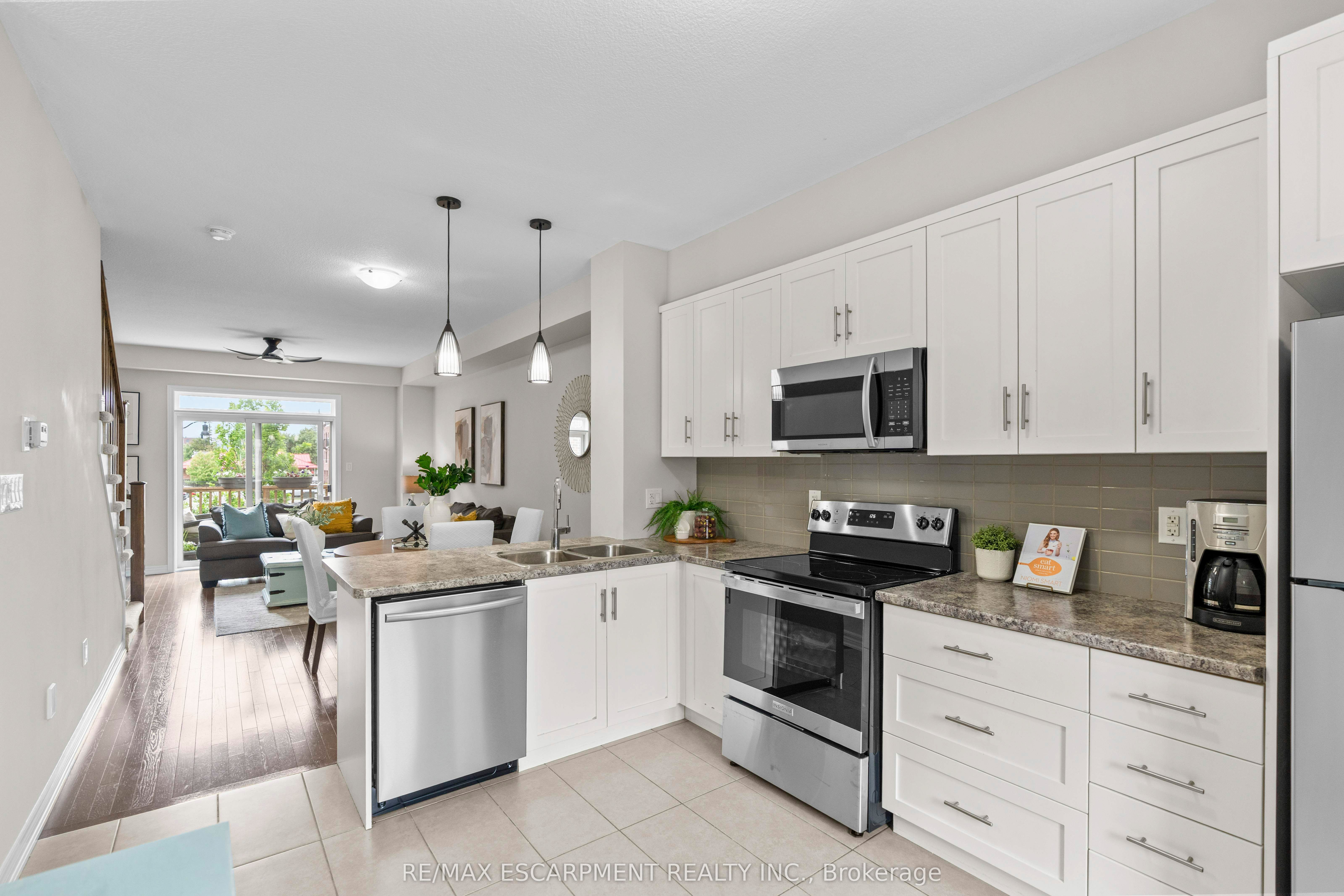 #53 - 215 Dundas Street Property Photo 1